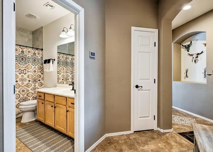 Family W/ Pool, Bbq & Fire Pit In * Goodyear